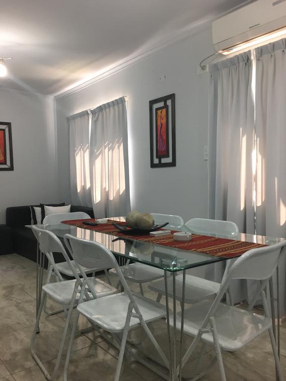 Apartamento Los Abuelos Calle Peron Colón Exterior foto